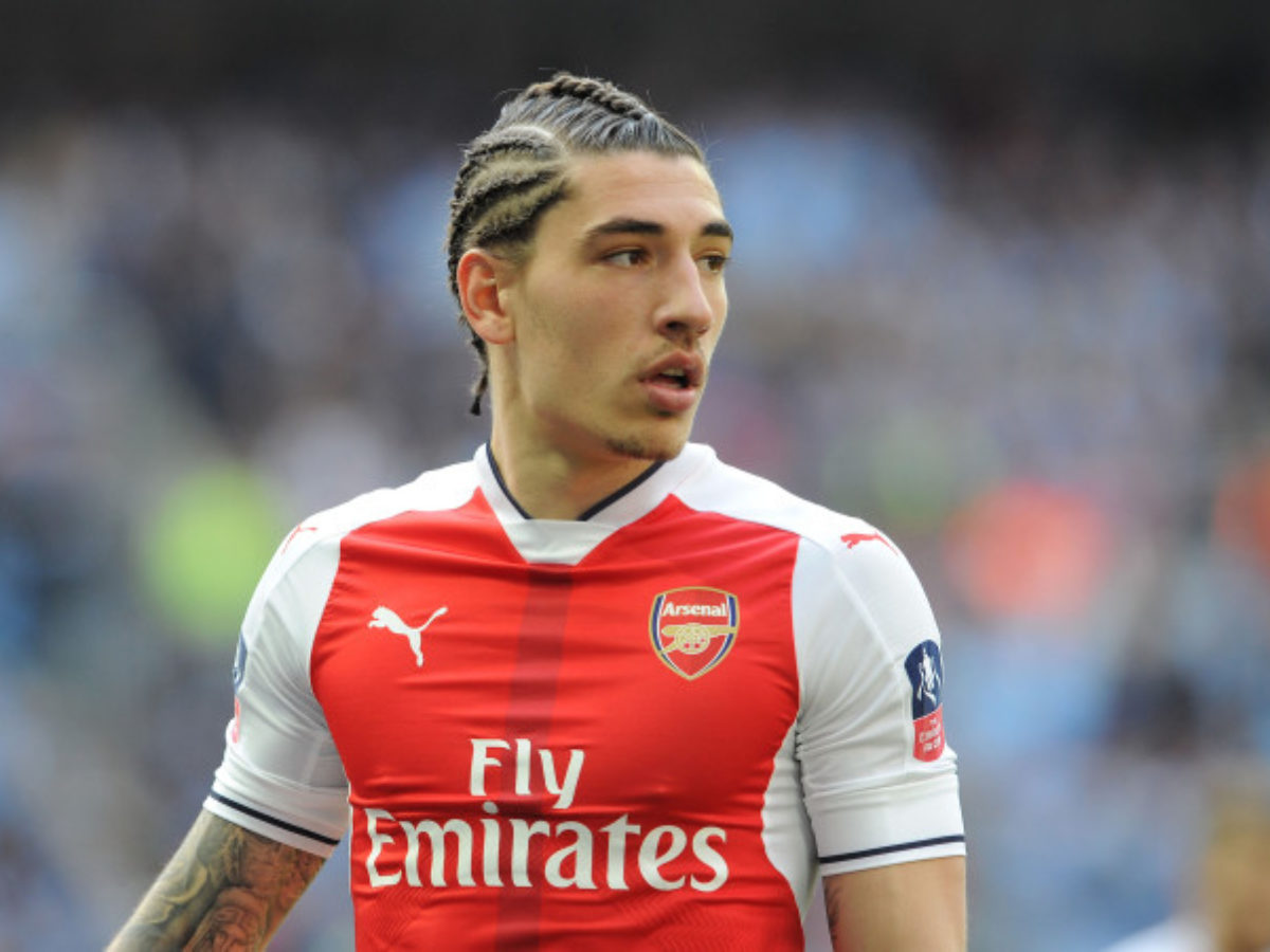 Why we are lucky to have Ozil in our team, Bellerin - 234sport